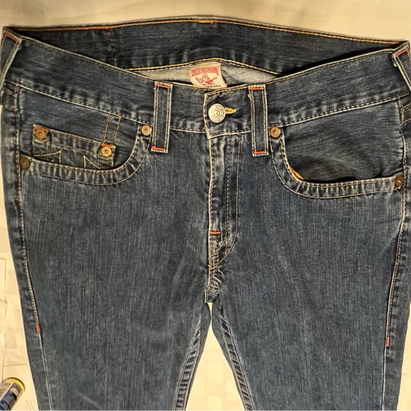 Up for sale are: True Religion World Tour Section Bobby Row 34 Seat 33 - Picture 5 of 6